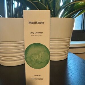 Mad Hippie Jelly Cleanser - Refreshing Green Formula